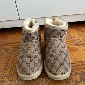 UGG Tan Boots Cozy Sheepskin Lining